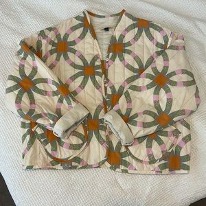 Universal threads quilted bomber jacket